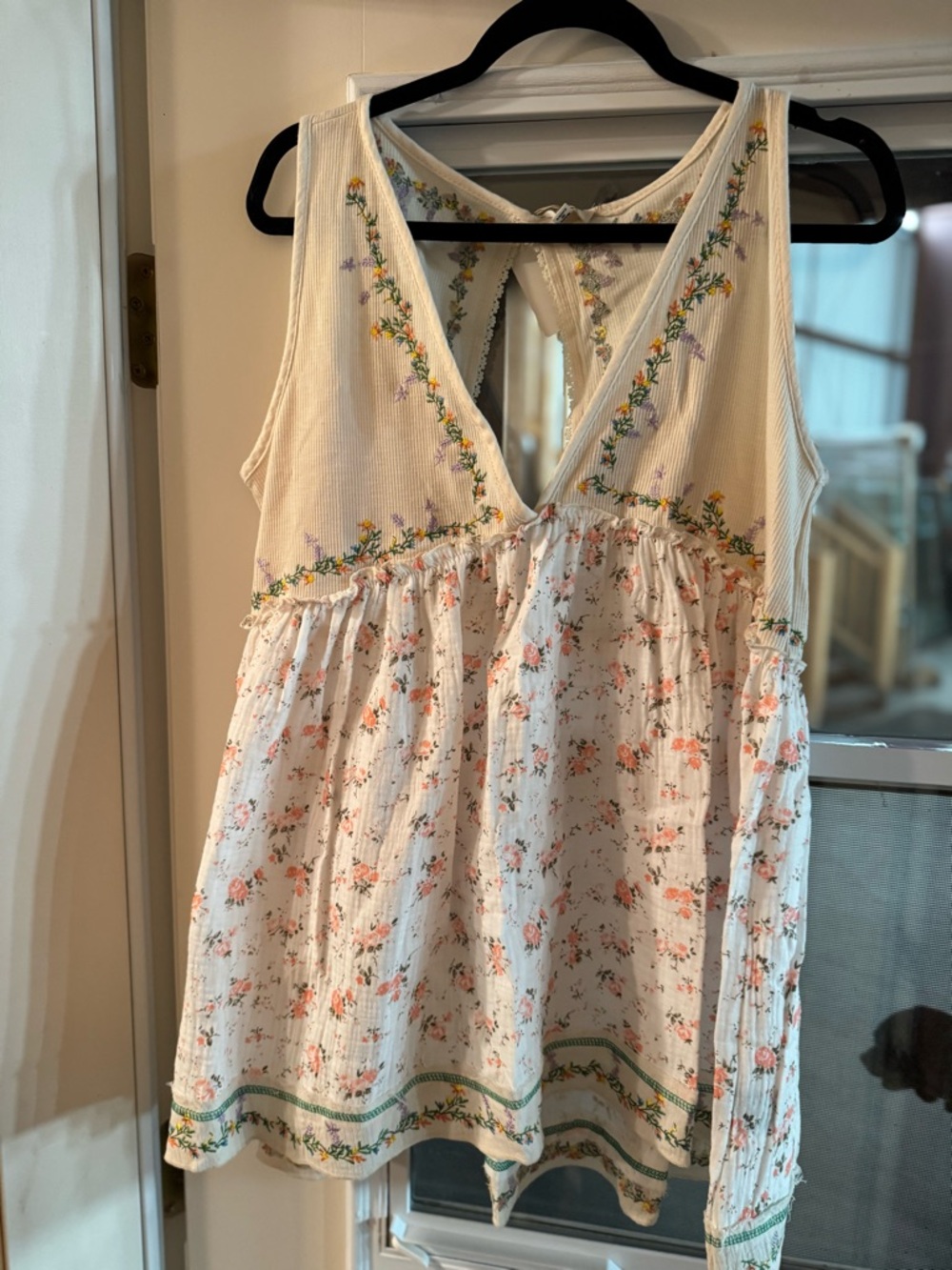 POL Boho Floral Embroidered Ivory Tank Top